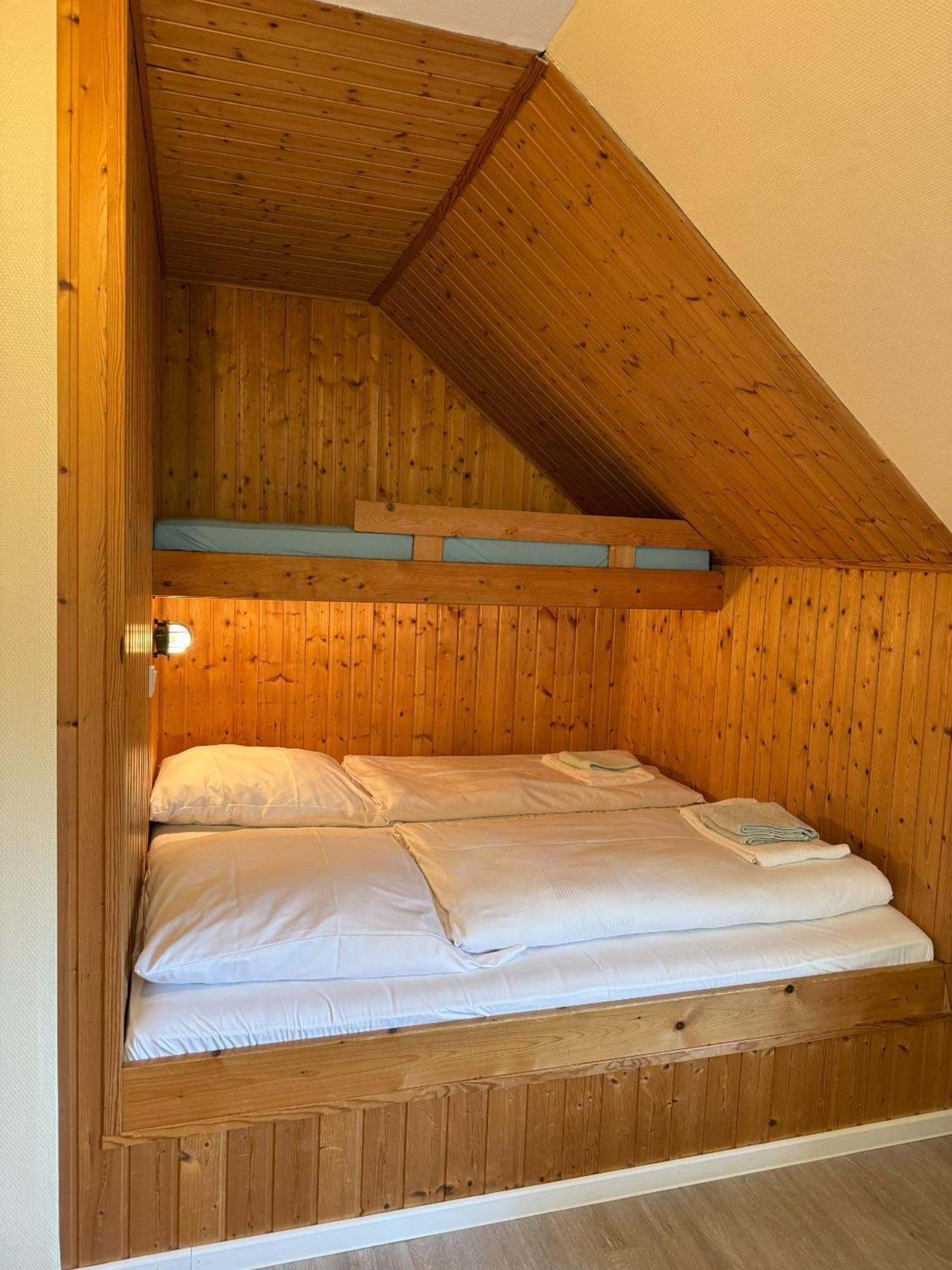 Reiterhof Wollesen Hotell Süderlügum Exteriör bild