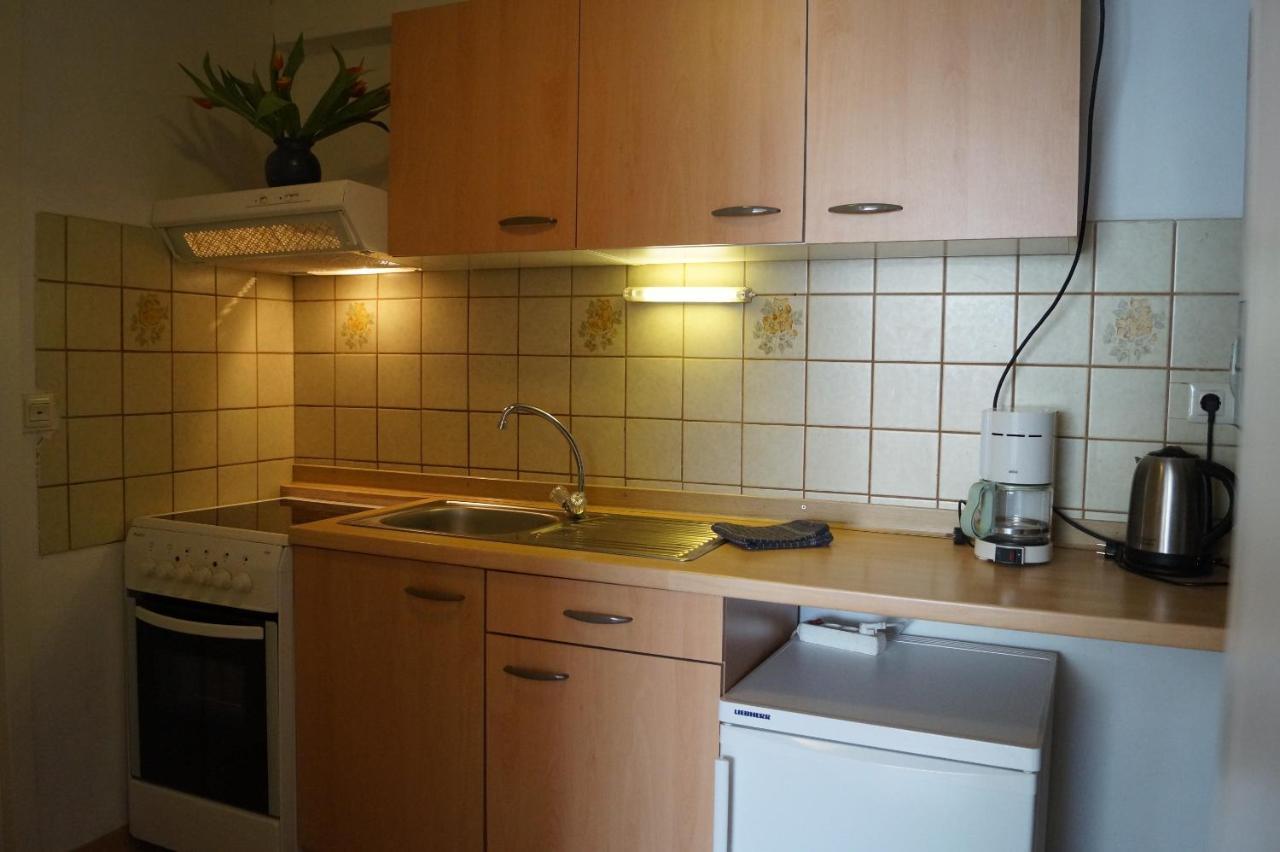 Reiterhof Wollesen Hotell Süderlügum Exteriör bild